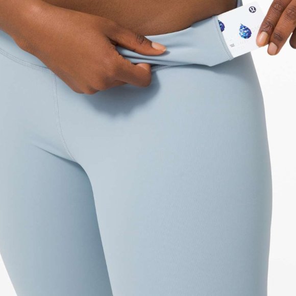 Wunder Under High-Rise Tight 28” *Full-on Luxtreme Size 6 in Chambray - Picture 4 of 9